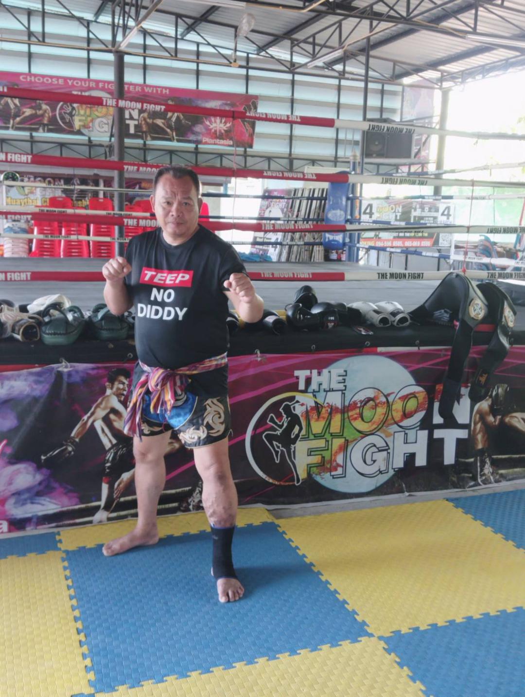 Kru Artnarong at the gym